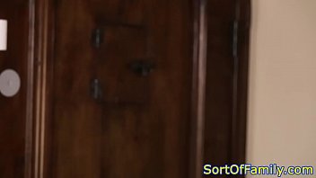 Masturbating Stepteen Pussydrilled In Shower thumbnail