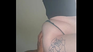 Slut gets her pussy fucked and nutted into