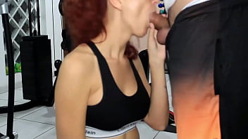 Fudendo com o personal na academia