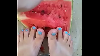 Feet & food