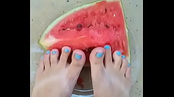Feet & food