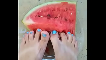 Feet & food