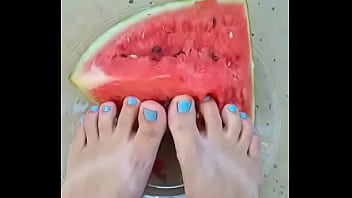 Feet & food