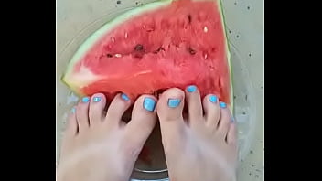 Feet & food