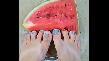 Feet & food