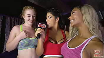 Wild lesbian licking