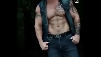 Behind the scenes with luisrafaelphotography this photo shoot was amazing so blessed to work with this legend #cowbo