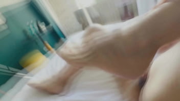 Missionary fuck and some ultra close ups of a freshly fucked pussy