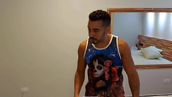 Vizinha chamou no meu apartamento e acabou acontecendo mais do que eu esperava veja