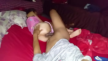 Minha esposa adora que fode ela de ladinho