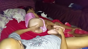 Minha esposa adora que fode ela de ladinho