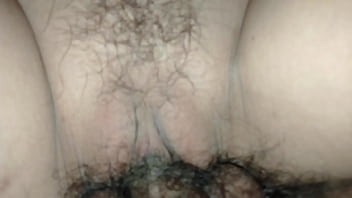 Fit girl gets her pussy stretched out after a workout