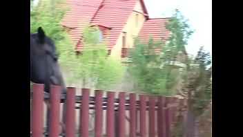 Who is this hot redhead