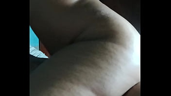 Mi esposo me descubrio por sus camaras igual me encanto saltar en la polla de su mejor amigo