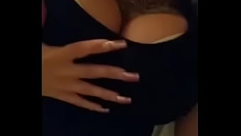 Tetona Rubia Sexy thumbnail