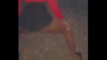 Slim girl with a sexy ass twerking