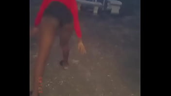 Slim girl with a sexy ass twerking