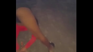 Slim girl with a sexy ass twerking