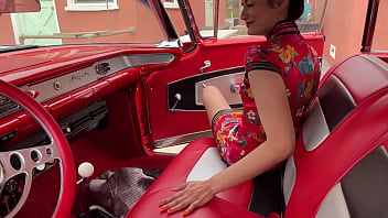 Girl likes cars do you Girl likes cars do you