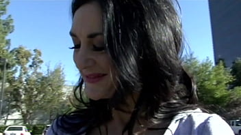 Fucking brunette milf mom