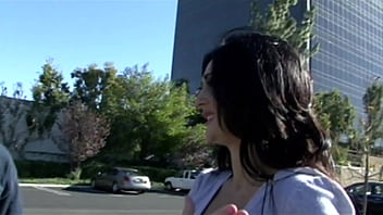 Fucking brunette milf mom