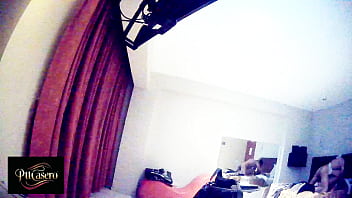 Alguien nos está mirando y escuchando grabamos esto en un hotel parte 6 flash flash flash