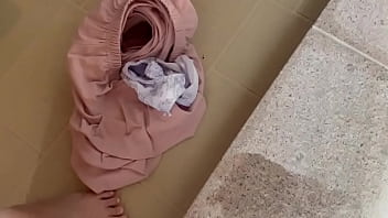 【女子大生のルーティン】 朝起きてパジャマでオナニーしたら甘い液でてきちゃいました。