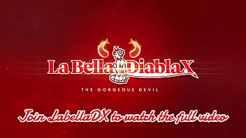 Sissy taps out from pegging