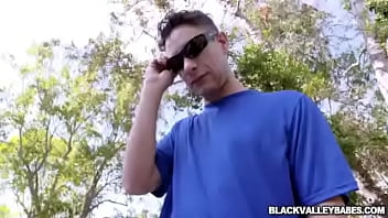 Prissy nubian princess gets 4