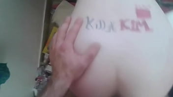 Girl taking a man who's dikkbee sohlong