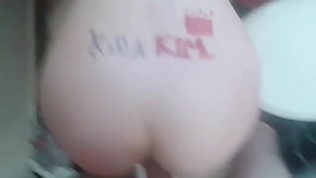 Girl taking a man who's dikkbee sohlong