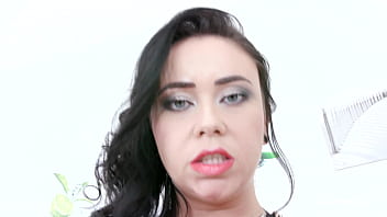 Nilla black wants to have fun with 2 bbc iv472