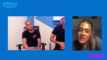 Conversando con dubaii pr