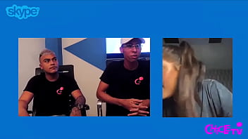 Conversando con dubaii pr