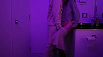 Teen fucked in club toilet at the party