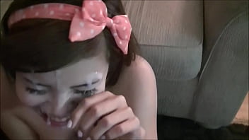 Nicole gets first ever facial