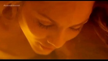 Hottie with ambition