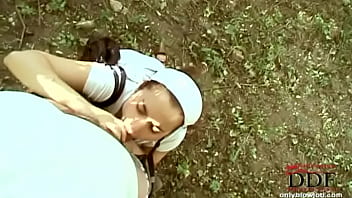 Hungarian babe roxanne keys sucks off zenza raggi