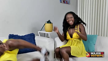 Hot busty naomi foxxx gets her pussy licked and fucked by rome major