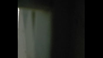 Ouvindo a vizinha safada