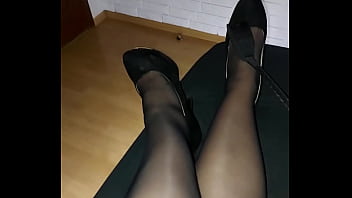 Where are you i'm waiting for you footfetish in pantyhose the mistress waits for her guy