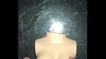 Me hago una paja rusa con las pequeñas tetas de dolly