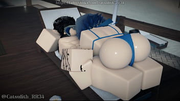 Female kaiser cosplayer comes and i get a feel of the impact~