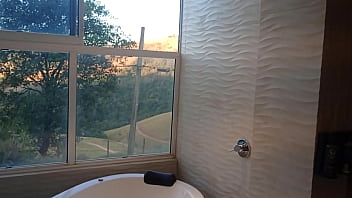 Comi uma atriz pornô famosa que dizia não fazer programa olha aí a prova que a cachorra é garota de programa