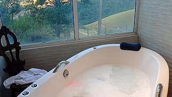 Comi uma atriz pornô famosa que dizia não fazer programa olha aí a prova que a cachorra é garota de programa