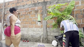 Jefa caliente se folla asu empleado en el trabajo