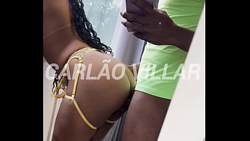 Peguei a gostosa distraída