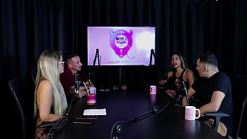 Viveram uma vida oculta no começo pegavam todo mundo em baladas e tinha medo nos atendimentos casal kaliente sheer red