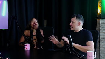 Viveram uma vida oculta no começo pegavam todo mundo em baladas e tinha medo nos atendimentos casal kaliente sheer red