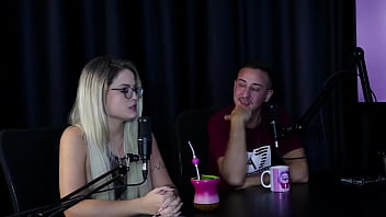 Viveram uma vida oculta no começo pegavam todo mundo em baladas e tinha medo nos atendimentos casal kaliente sheer red